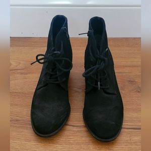 Lucky Brand Black Zip Up Ankle Boots in women's size 7
